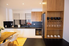 Private kitchen - MOHO Residences Downtown-Republika Boulevard A300 (Korçë)