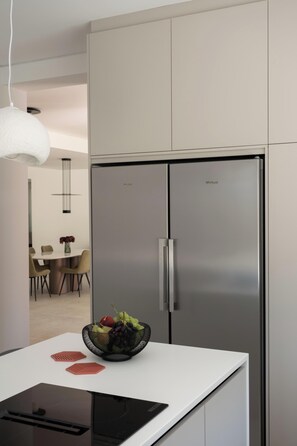 Luxury Villa, Mountain View | Private kitchen - Villa Neratzia - Luxury Escape (Platanias)
