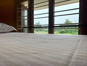 Elite Shared Dormitory - Healing Home Unity Thilo Guest House  (Vanur)