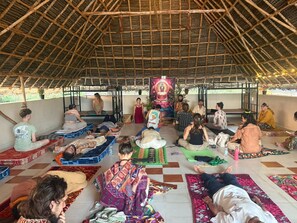 Yoga - Healing Home Unity Thilo Guest House  (Vanur)