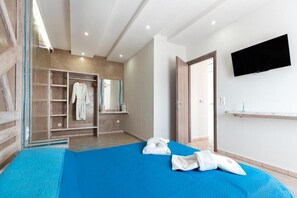 1 bedroom, travel crib, WiFi, bed sheets