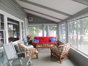TV, DVD player, stereo - Long Lake cottage with spacious screened porch and excellent sunset views! (Harrison)