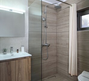 Superior Studio, Balcony, Sea View | Bathroom - Nefeli Seafront Studios (Chania)