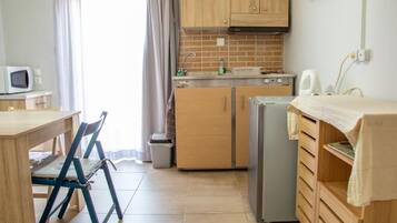 Comfort Studio, Partial Sea View | Private kitchen