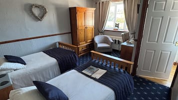 Iron/ironing board, free WiFi, bed sheets
