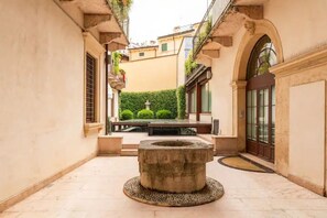 Terrace/patio - Historic, elegant and modern residence on 3 floors (Verona)