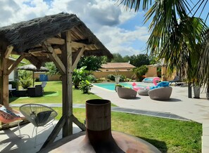 Pool - “Le Nid’zen” Guest Room with Wi-Fi (Le Nizan)