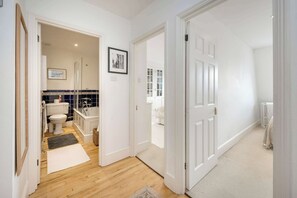 Apartment - Modern 2 bed Roof Terrace Flat - Earls Court (London)