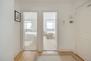 Apartment - Modern 2 bed Roof Terrace Flat - Earls Court (London)