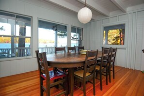 Dining - Barber Pole Compound - Perfect for the whole family (Tuftonboro)