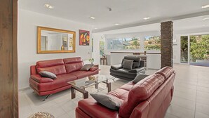 Unclassified image, 4 of 34, button - Vacation Villa 'Parralito Garden Oasis' with Mountain View, Wi-Fi and Air Conditioning (Ingenio)