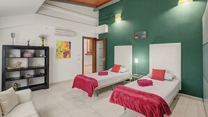 Unclassified image, 3 of 34, button - Vacation Villa 'Parralito Garden Oasis' with Mountain View, Wi-Fi and Air Conditioning (Ingenio)