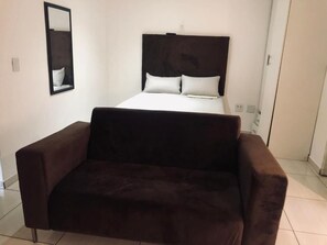 Apartment, Kitchen - UNCLE CHARLES GUESTHOUSE (Pretoria)