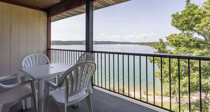 Table Rock Lakeview Condo - Sanctuary 446