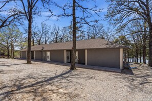 Exterior - Quail Cove 9 - Lakefront Studio Boat Slip (Shell Knob)