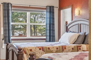1 bedroom, desk, WiFi, bed sheets - Quail Cove 8 - Lakefront Studio Boat Slip (Shell Knob)