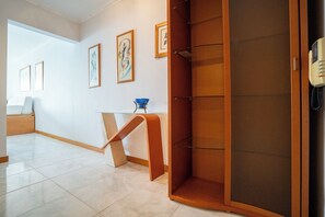 Interior - Sea View Apartment with Private Pool (Portimão)