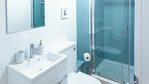 تجهيزات دش، مناشف، صابون، شامبو