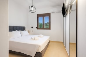 2 bedrooms, iron/ironing board, WiFi, bed sheets - Villa “Atalaya” with Sea View, Wi-Fi and Air Conditioning (Stalida)