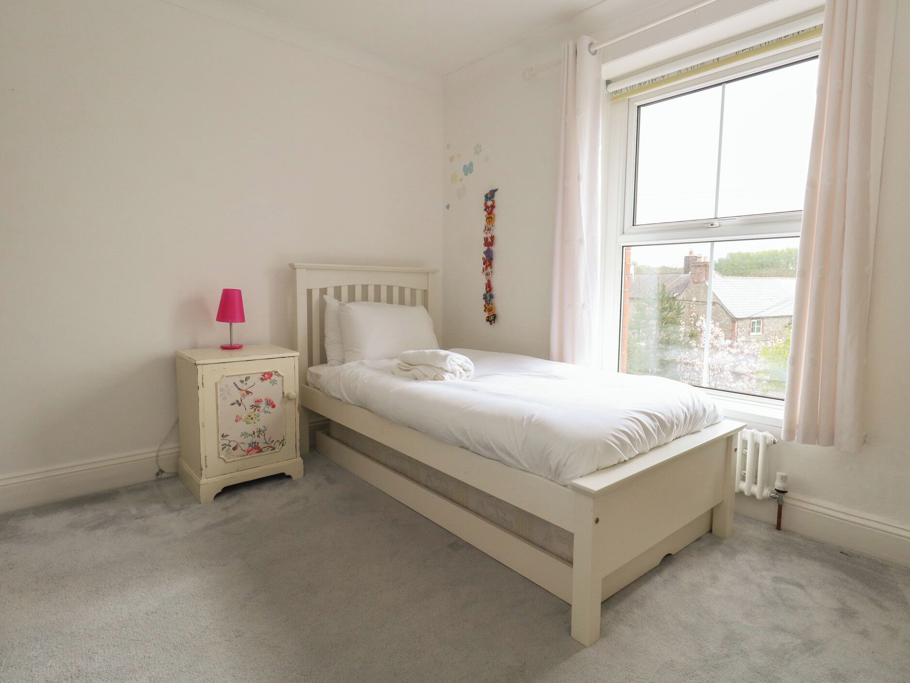 4 bedrooms, WiFi (free), individually decorated, individually furnished