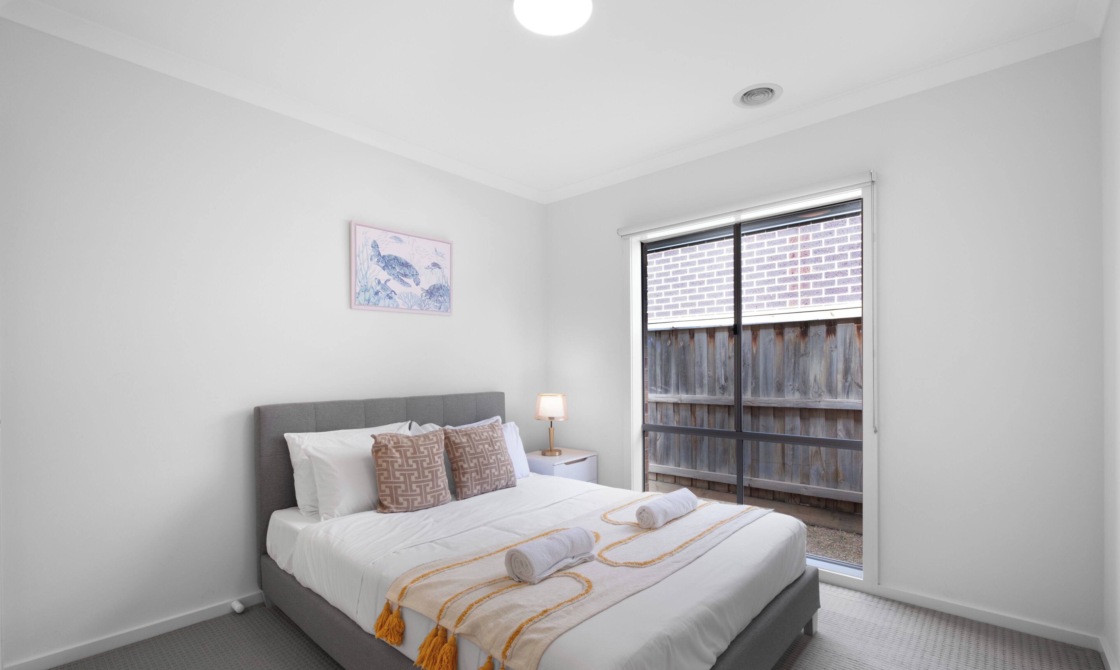 4 bedrooms, desk, iron/ironing board, WiFi
