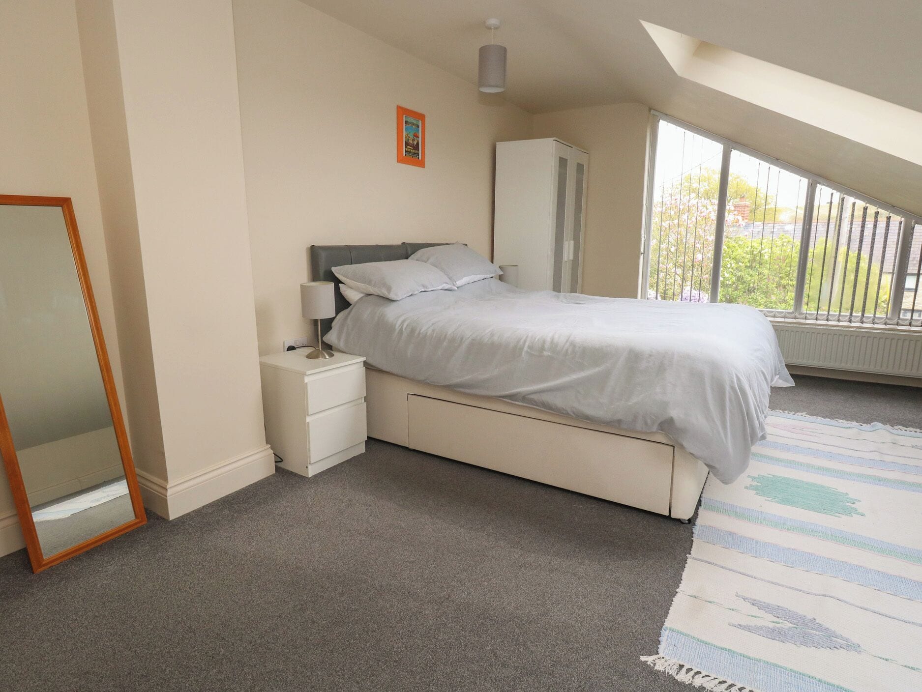 1 dormitorio, wifi gratis, decoración individual y mobiliario individual