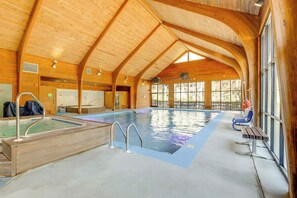 Interior - 5 Mi to 9-hole Golf! Creekside Sapphire Escape (Sapphire)
