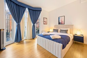 2 bedrooms, iron/ironing board, WiFi, bed sheets - Private Oxford Street Luxe Apartment (London)