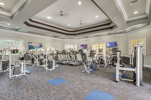 Interior - Pool, Parks & Fun! Family Resort Stay Near Disney (Kissimmee)