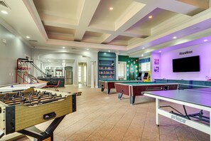 Interior - Pool, Parks & Fun! Family Resort Stay Near Disney (Kissimmee)