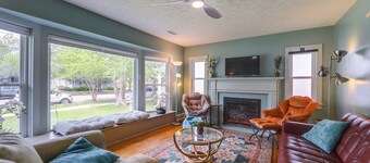 Walkable Escape in Dtwn Burgaw! Quiet Home w/ Yard
