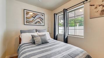 Apartment (0 Bedroom) | Interior