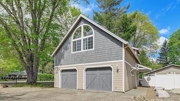 Apartment (0 Bedroom) | Interior