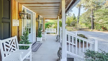 House (1 Bedroom) | Interior