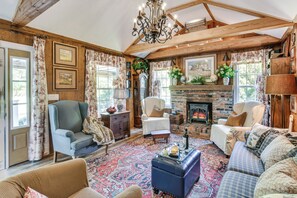 House (1 Bedroom) | Interior