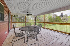 Interior - 3 Mi to Nolin Lake Boat Ramp! Family Home w/ Deck (Mammoth Cave)