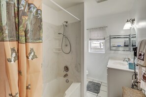 House (2 Bedrooms) | Interior - Near Route 66, Family Fun & Lakes! Williams Home (Williams)