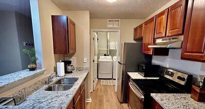 Cozy 2-bedroom condo in gated community