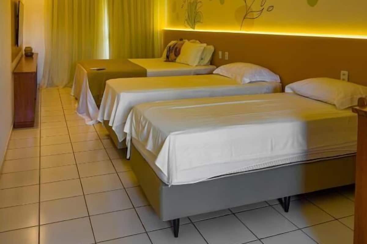 Fyrbäddsrum - balkong - utsikt mot staden