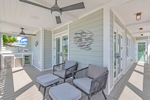 Terrace/patio - 🏠Single Family Home🐶Dog OK🐬Quick/Easy Walk to Beach🌴Casa Solmar (Treasure Island)