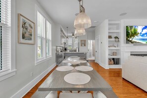 Interior - 🏠Single Family Home🐶Dog OK🐬Quick/Easy Walk to Beach🌴Casa Solmar (Treasure Island)
