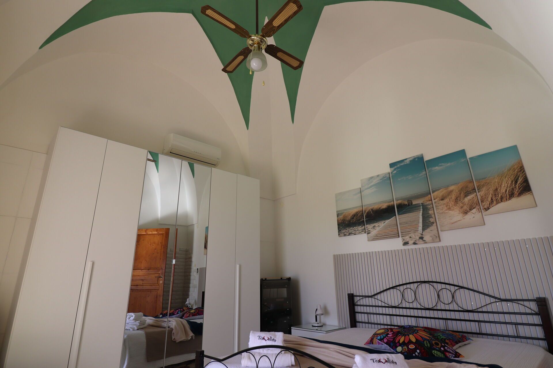 Iron/ironing board, travel crib, free WiFi