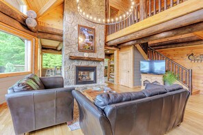 TV, fireplace - Fontana View 2 - Open Floor-plan with Two Master Suites (Almond)