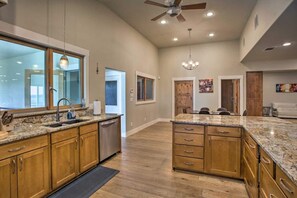 Interior - This farmhouse is a 3 bedroom(s), 3 bathrooms, located in Sanger, TX. (Sanger)