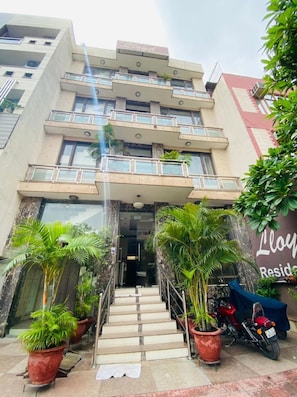 Exterior detail - Hotel LLoyd Residency Near Nehru Place (New Delhi)