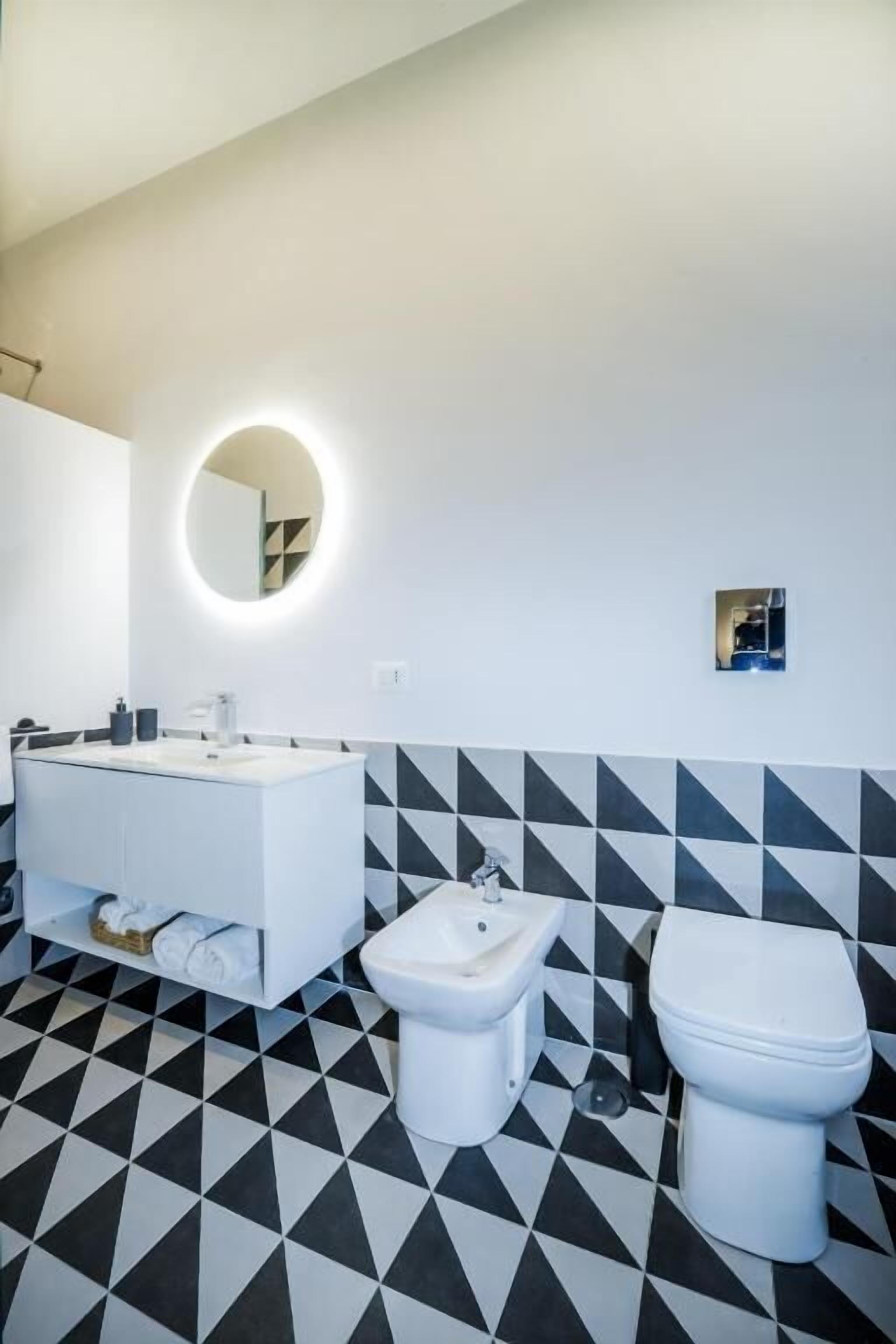 Comfort Double Room, City View | Bathroom