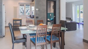Dining - Casa a un passo dal mare by Interhome (Marina di Massa)