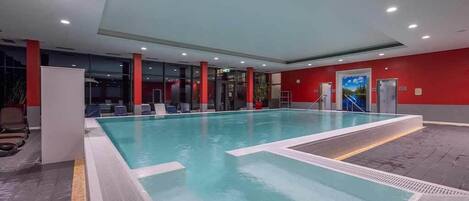 Innenpool, beheizter Pool