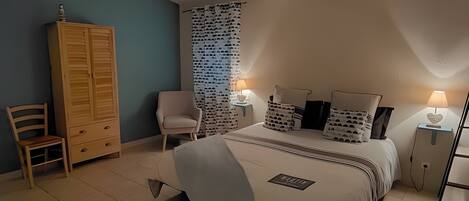 3 Schlafzimmer, Bügeleisen/Bügelbrett, WLAN, Bettwäsche