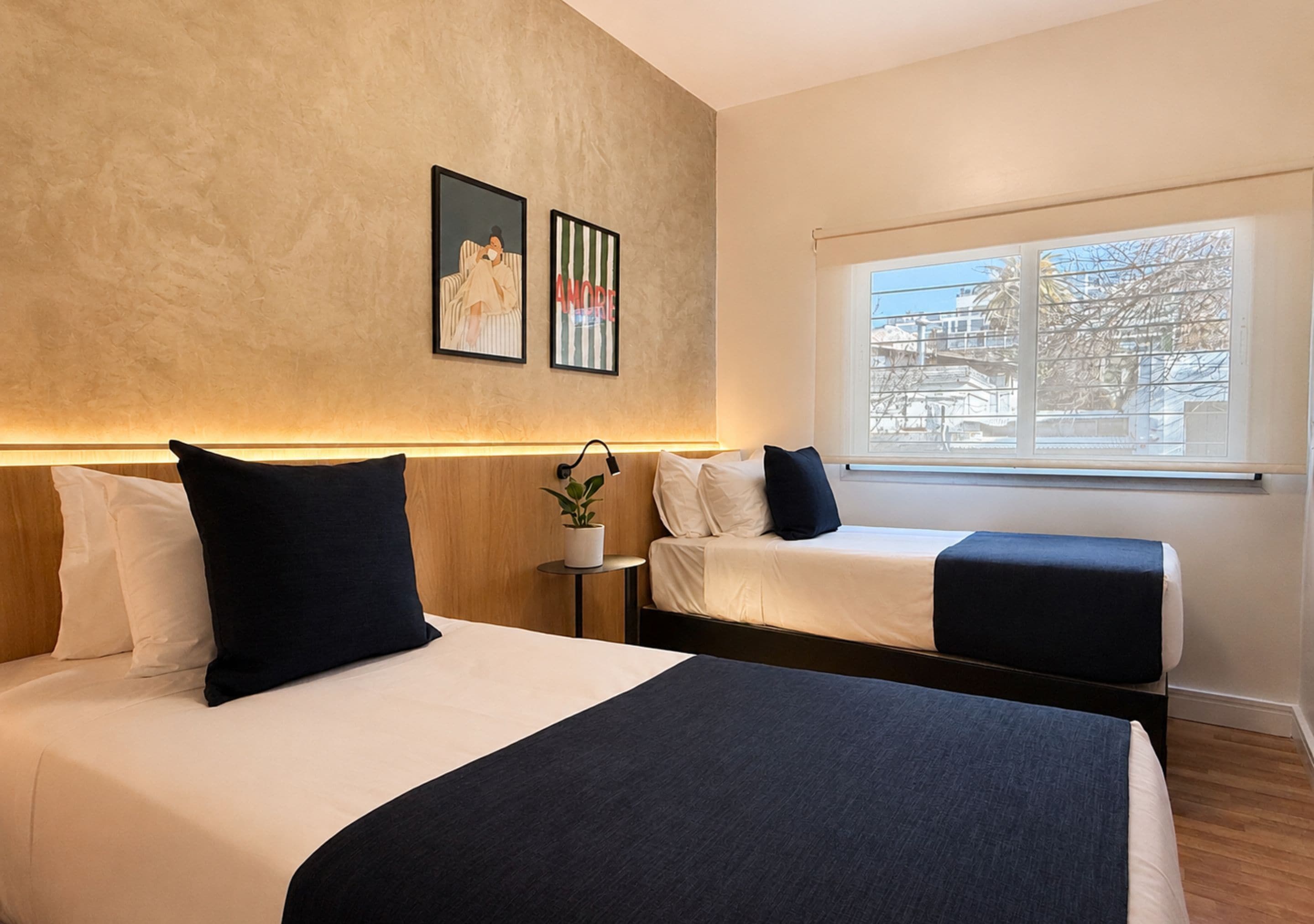 Desk, free WiFi, bed sheets